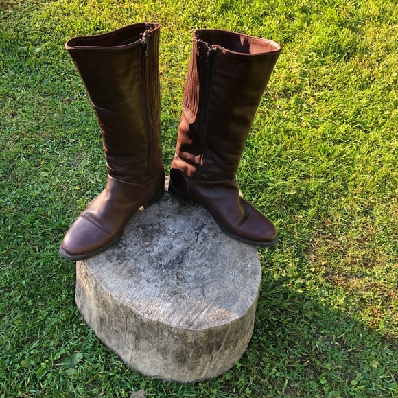 Santana Canada brown leather boots, waterproof, fleece lined, size 7 1/2, zipper - Picture 4 of 8